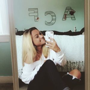 Meet your Posher, Abbey